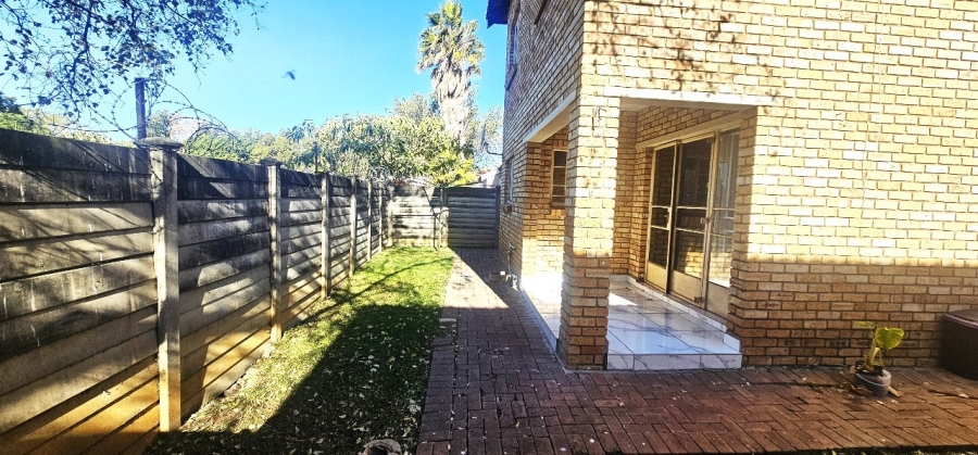 To Let 3 Bedroom Property for Rent in Waterval East North West